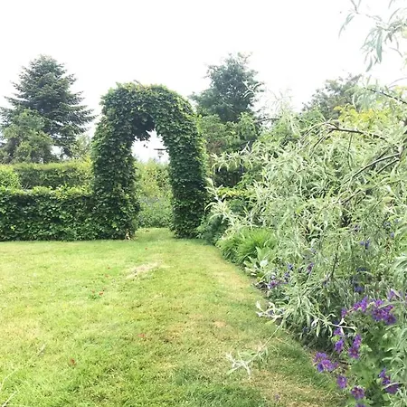 Alojamento de Acomodação e Pequeno-almoço Thuroe 3*