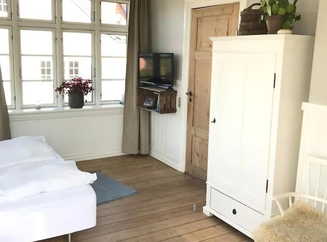 Alojamento de Acomodação e Pequeno-almoço Thuroe